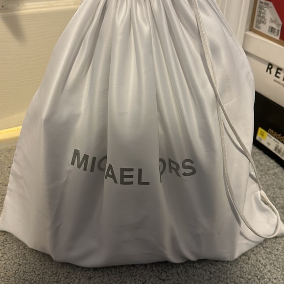 Michael Kors crossbody bag - Picture 6 of 6